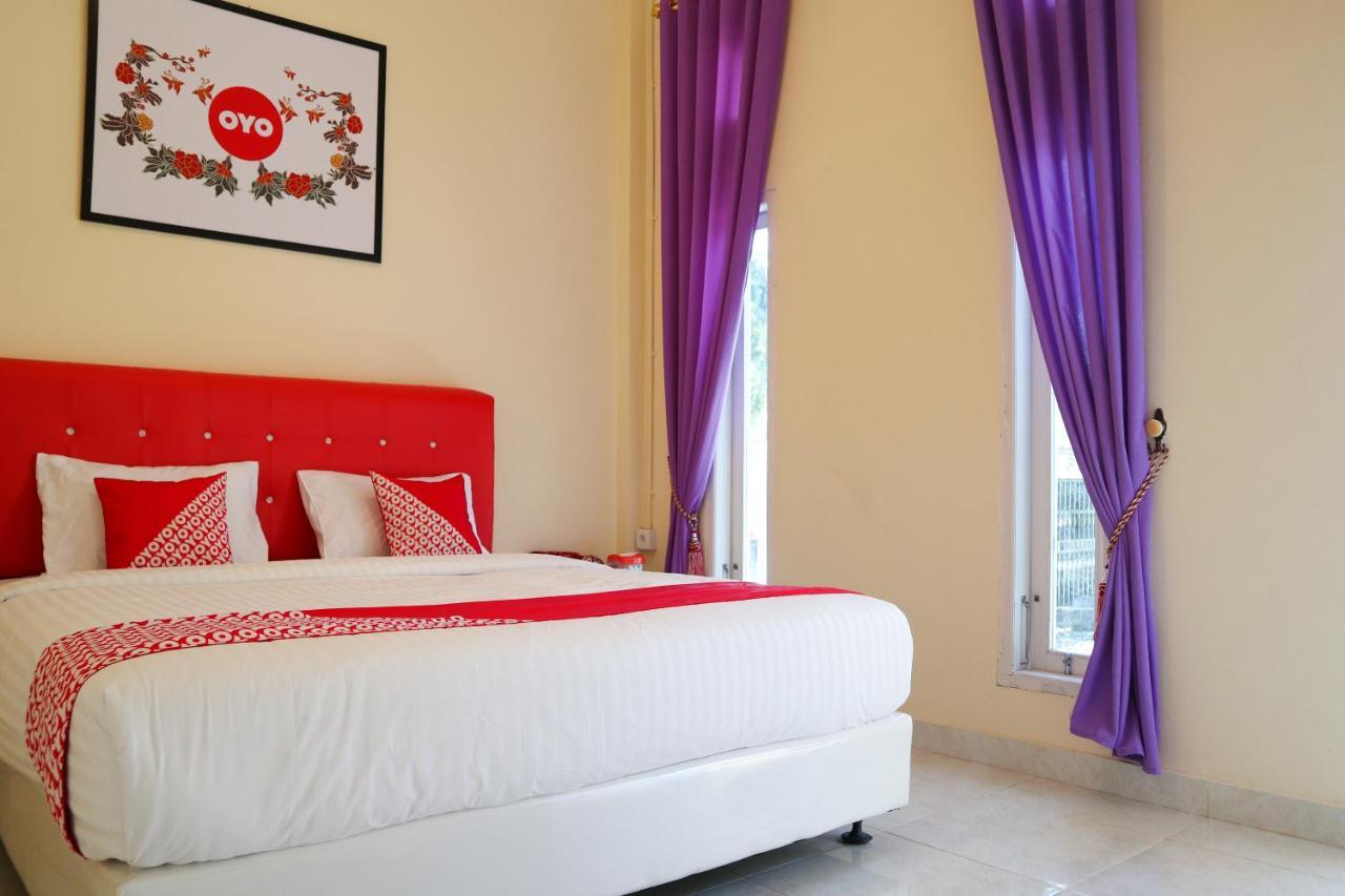 Oyo 2202 Delima Guest House Syariah بادانج المظهر الخارجي الصورة